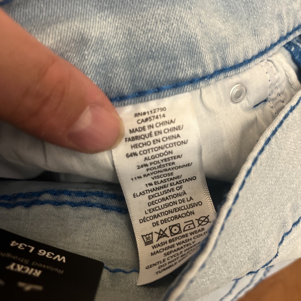 TRUE RELIGION 36x34 Ricky Big T Jeans Mens Light Wash Straight 701453 NWT - Picture 5 of 11